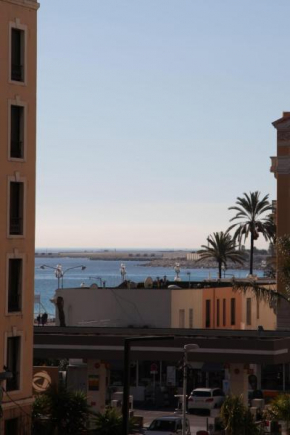 Stylish 2 Room Flat 60 meters to the beach